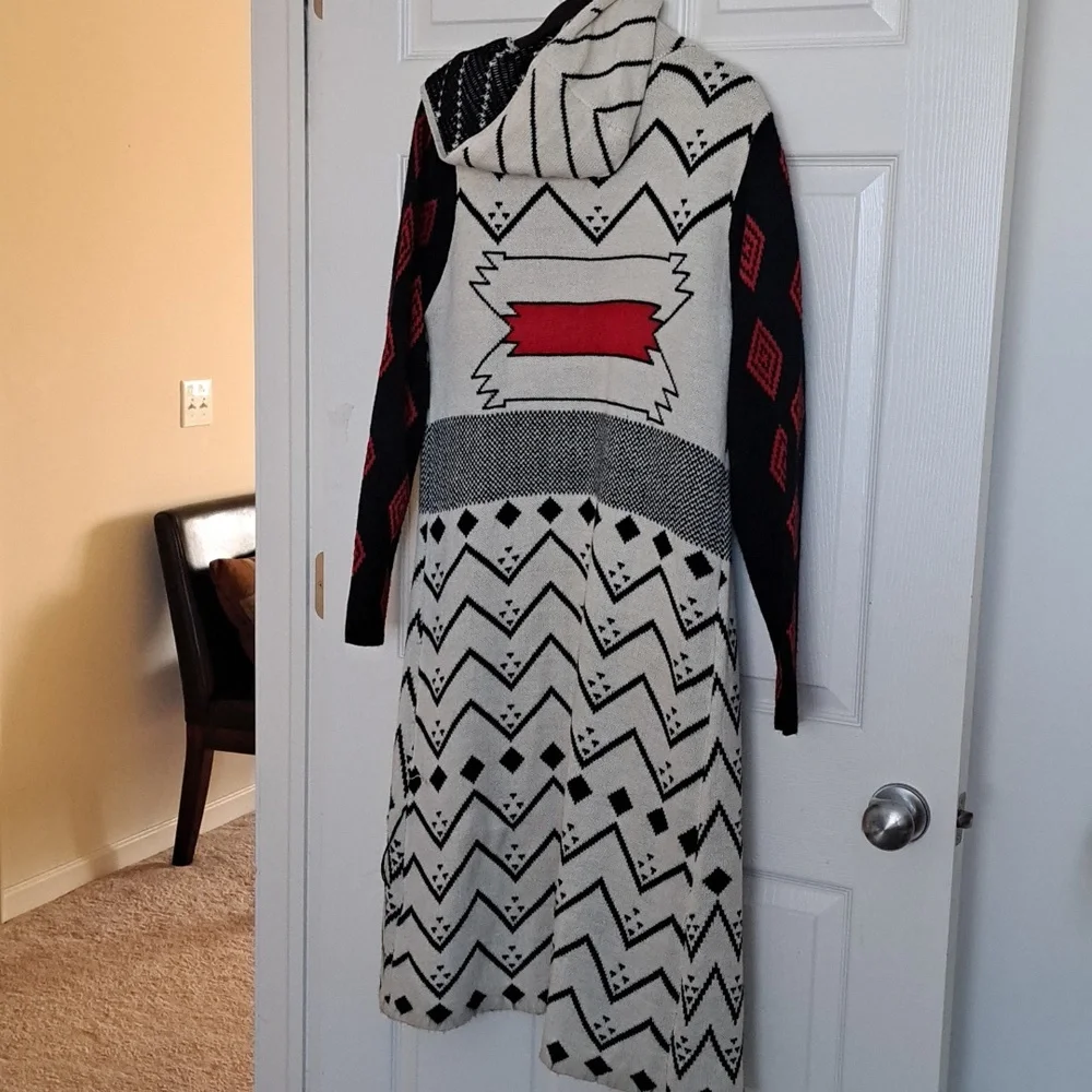 Abstract Hooded Cardigan - Picture 3 of 5